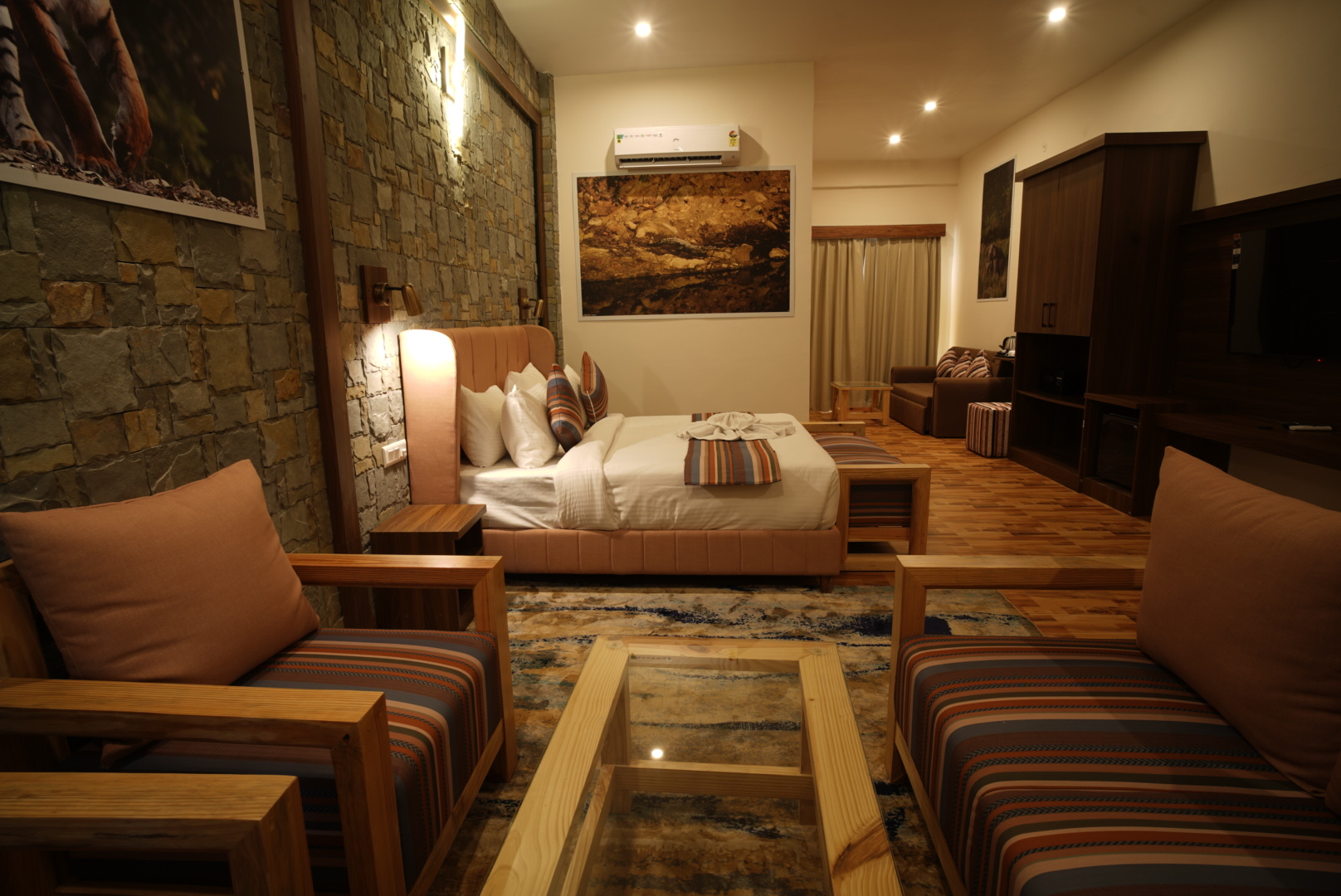 Ficus Suite at The Banyan Retreat, Jim Corbett — Pool View