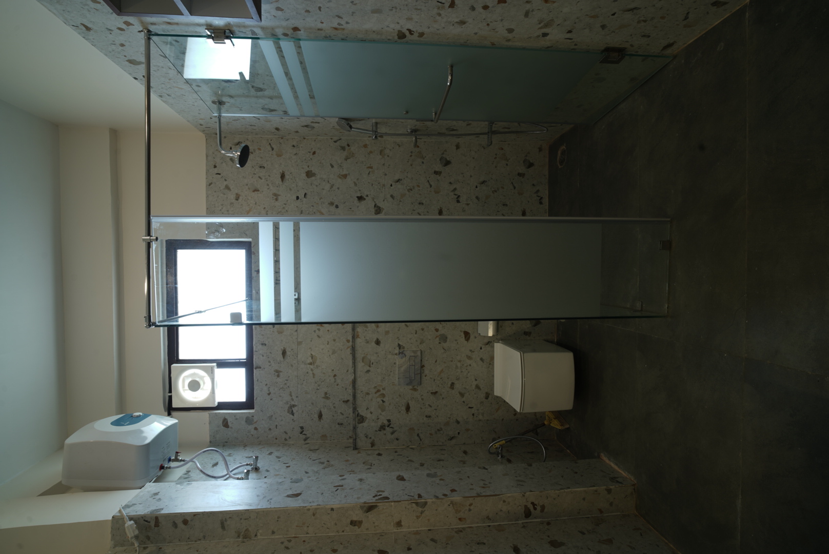 Ficus Suite stone wall interior bathroom in Corbett