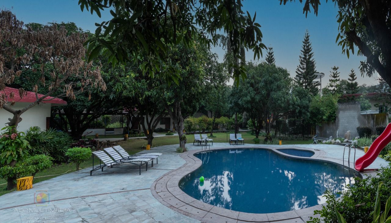 Bhimtal Premium